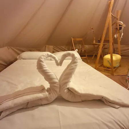 Glamping La Bellota Luxuszelt Encinas de Esgueva